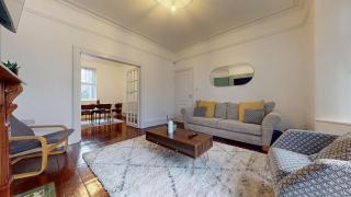 2-Bed Home at City Centre Access with Free Parking - 8