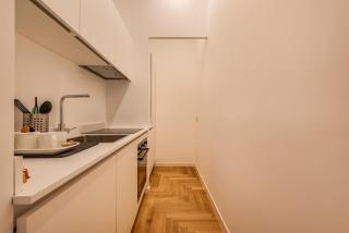 1 from metro-new luxury studio-Pta Venezia 7 - 8