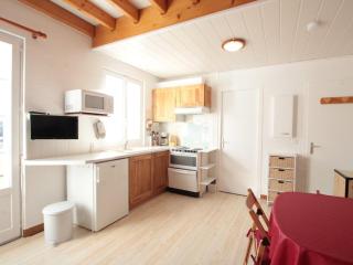 Duplex 3 pièces pour 6 pers, centre-village, proche pistes et commerces - FR-1-572-78 - 8