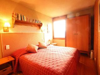 Chalet 5 ch, 11 pers, terrasse sud, Les Carroz - FR-1-572-115 - 3