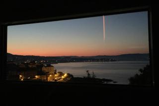 2 Bed Apt Sleeps 4 - Two TVs - Free Parking - 2