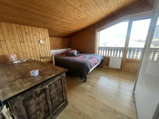 Chaleureux 3 pièces + mezzanine, 6/7 pers, poêle à bois, balcon ouest, parking, proche centre et pistes - FR-1-572-271 - 6