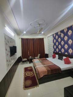 Hotel Arjun Palace - 9