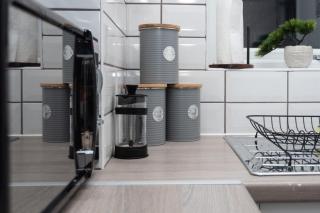 Hawthorne House - Central Telford - With Parking - 3