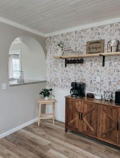 Coastal Farmhouse - Pet Friendly and Quiet Location - 4