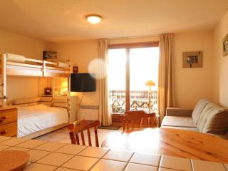 Studio cosy 4 pers avec parking, lave-vaisselle, balcon, proche des pistes et commerces - FR-1-572-56 - 8