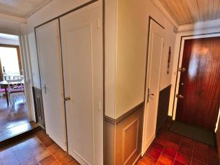 Charmant 3 pièces, plein centre, proche pistes et commerces, balcon exposé sud, idéal famille - FR-1-458-90 - 9