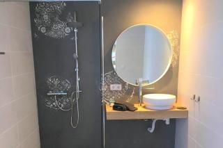 Guesthouse Sleeps 2 - Pool Access - Pets Welcome - 4