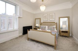 65 Monkgate Sleeps 10 with parking - 8