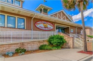 LIVIN' EASY - Our Way of Life, No Stress at the Beach - 8