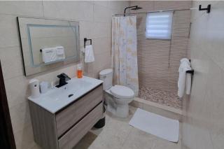 4Bed Condo - Sleeps 8 - Pool Bbq Views Parking - 3