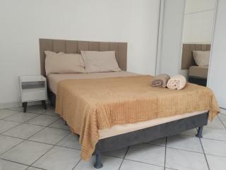 AP Custo benefício a 10 min de praia,rodoviária, estádio e ferroviária - 0