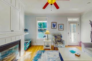 Blue Breeze Hideaway - 5