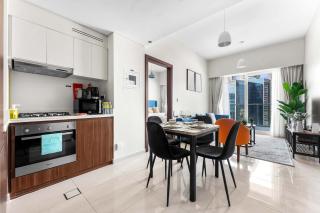 StayShort - Business Bay for 4 people with a Fabulous Pool! - 3