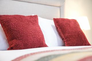 Northern Bank House Apartments by Escape Ordinary - 6