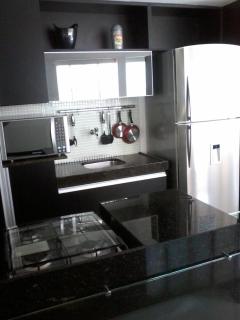 Flat mobiliado e bem localizado - 1