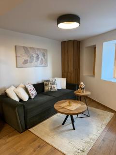 Nivalis Hill A01A - 8