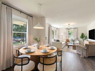 GVL Retreat with a Hot Tub, Sauna, Firepit and a Gameroom - 4