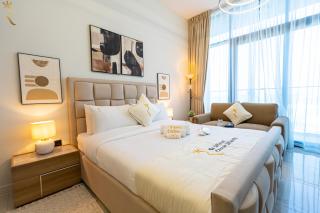 Bright Studio with Balcony the Gate, Masdar City - 0