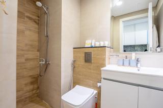 Bright Studio with Balcony the Gate, Masdar City - 8