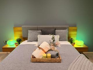 The Tournament House - Luxe Golf Resort Sanctuary Lakes - 20km to Melbourne CBD - 7