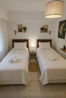 Centrally located and cozy apartment close to everything - 1