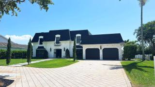 New 5 Bedroom Modern Villa on Golf Course - 0