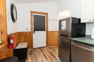 Entire 1 Bdrm house 5 mins from NWMC and DwnTwn - 1