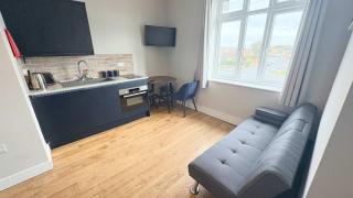 The Willow - Studio 10 - 0