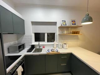 Stylish City Retreat - sleeps 6 - 4