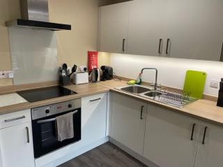 Convenient 1-Bed Apartment in Leeds City-Centre - 4