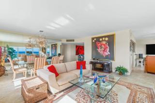 Oceanfront Three Bedroom Condo with Panoramic View - 8