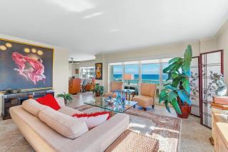 Oceanfront Three Bedroom Condo with Panoramic View - 7