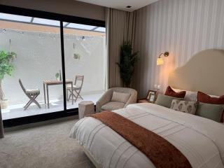 استديو كلاسيك بطابع حديث مع فناء خارجي بالقرب من البوليفارد- Classic studio with outdoor patio near the boulevard - 8