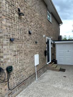 King Room in Windsor with Private Bathroom - 4