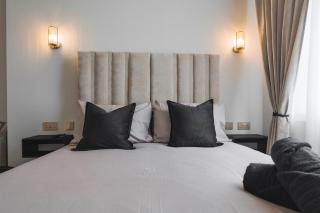 Entire Aparthotel Bold St 8 Apartments - 4