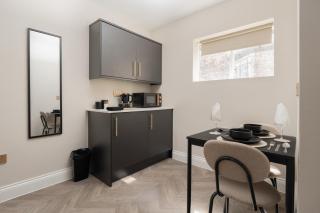 Entire Aparthotel Bold St 8 Apartments - Liverpool - 7