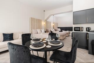 Bold St ApartHotel Book Individually or Book 8! - 9