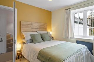 Cottage in central Porlock with garden & parking - 8