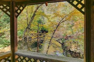 2 Mi to NYC Train Greenwich Apt with River View - 8