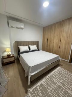 Bel appartement neuf proche des commerces à Laouina - 5