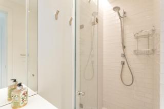 2BR apartment with Pool, Gym & Parking near the Beach Ferry - 4