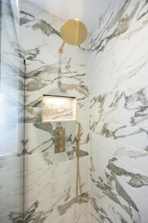 Luxury Flat Near Hove Station parking sleeps 4 - 4