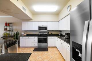 Admiral's Quarters 1407 - 8