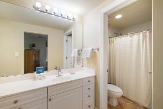 Admiral's Quarters 1407 - 3