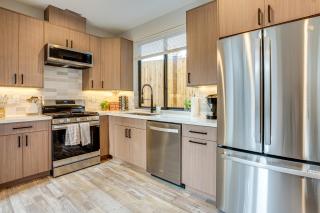 Mod PNW Hub In Seattle Suburbs! Easy Access to I-5 - 8