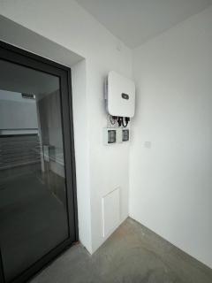 Villa - Sleeps 6 - Near Local Attractions - 2