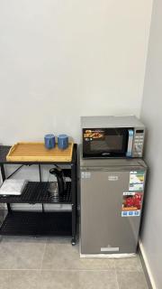 شقة بغرفة وصالة ,Apartment with a room, a living room and a kitchen - 4