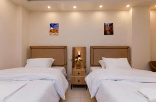 AKEN Pyramids View - 8