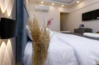 AKEN Pyramids View - 2